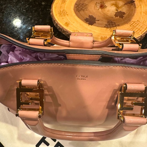 Fendi Vitello Glacier Medium FF Leather tote - Picture 6 of 9